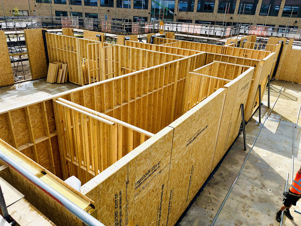 SIP vs Pre-Insulated Timber Frame 1 SIP vs Pre-Insulated Timber Frame 1